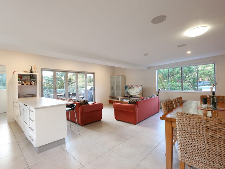 Large Home in Tarragindi – 2