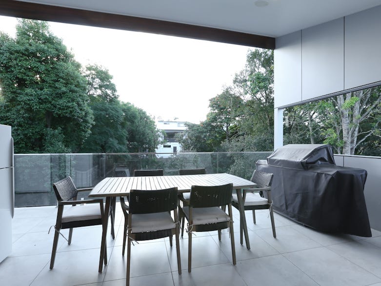 Large Home in Tarragindi – 5