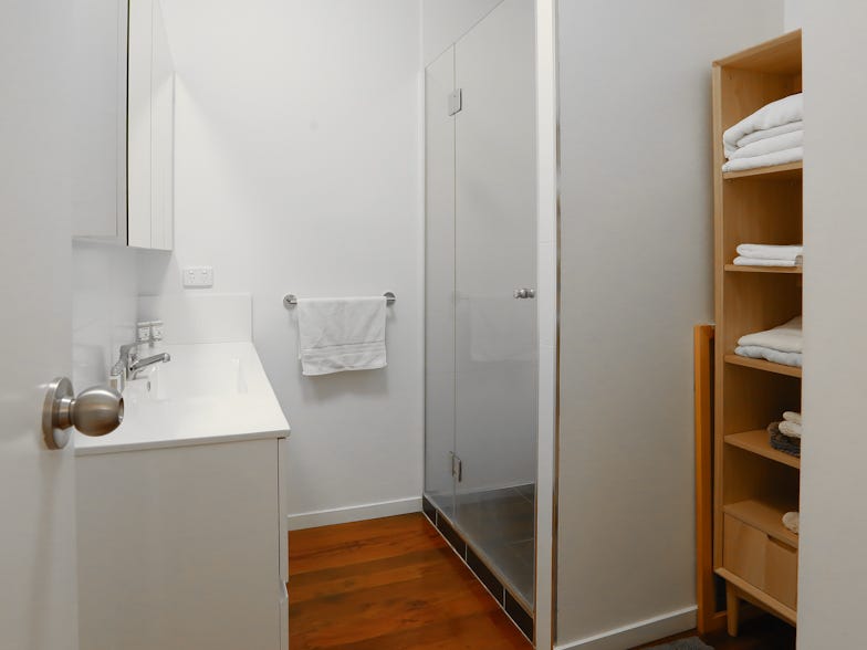 Large Home in Tarragindi – 8