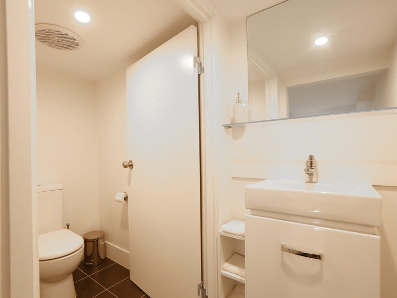 Large Home in Tarragindi – 13