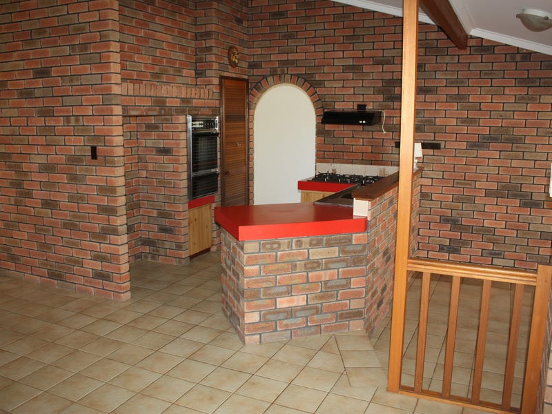 4 Bluejay Gardens Ballajura $320 7
