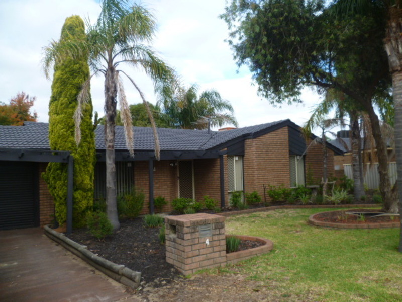4 Bluejay Gardens Ballajura $320 9