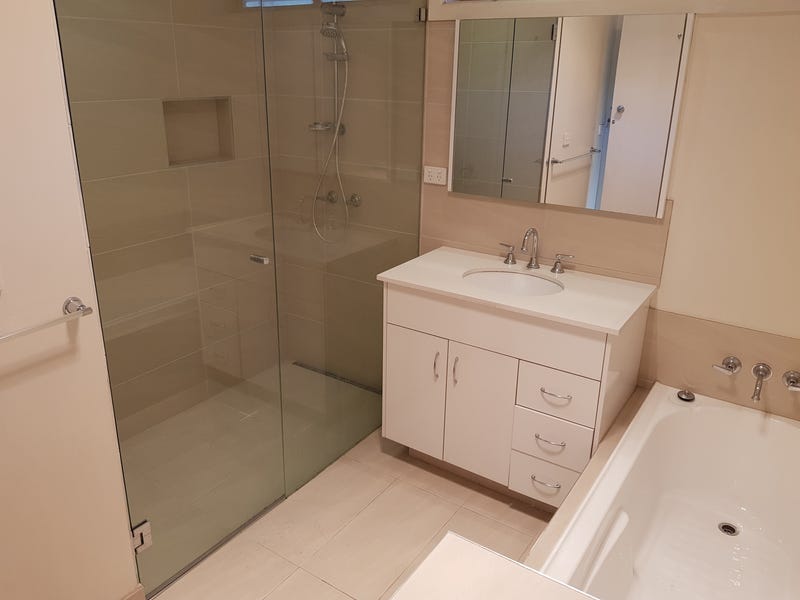 Spacious family home in peaceful, 5