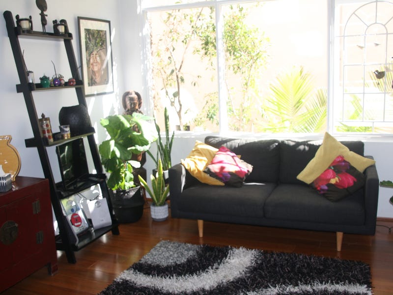 Fantastic Location in  Dulwich 3