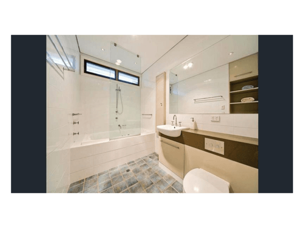 3 bedroom, upper level duplex, 3