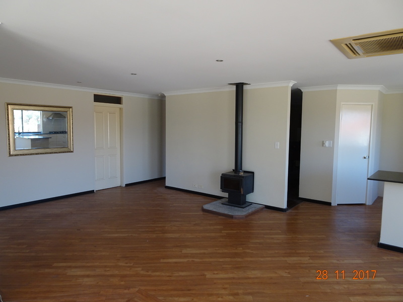 ULTIMATE BEACHSIDE LIVING. 150 METRES 6