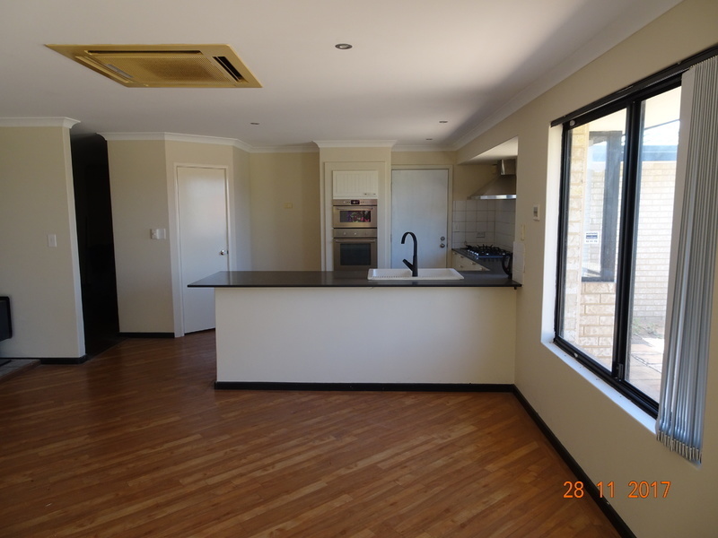 ULTIMATE BEACHSIDE LIVING. 150 METRES 8