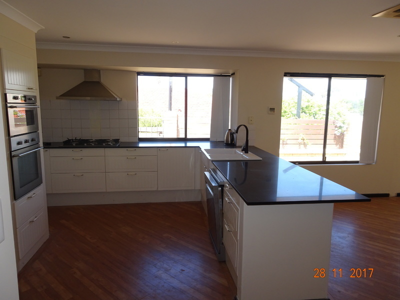 ULTIMATE BEACHSIDE LIVING. 150 METRES 9