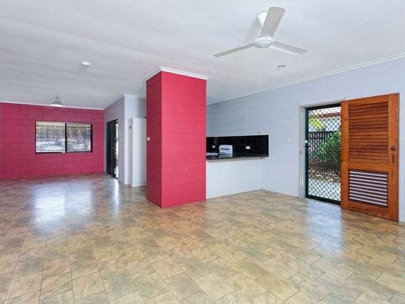 3 Bedroom Family Home on 6