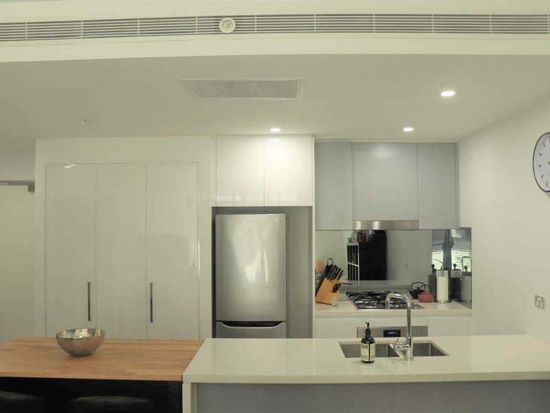 LEASED :One Bedroom with Study 3