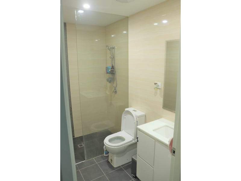 LEASED :One Bedroom with Study 5