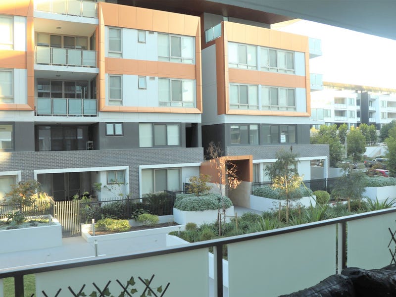 LEASED :One Bedroom with Study 9