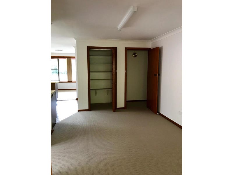 Newly renovated house with secure 6