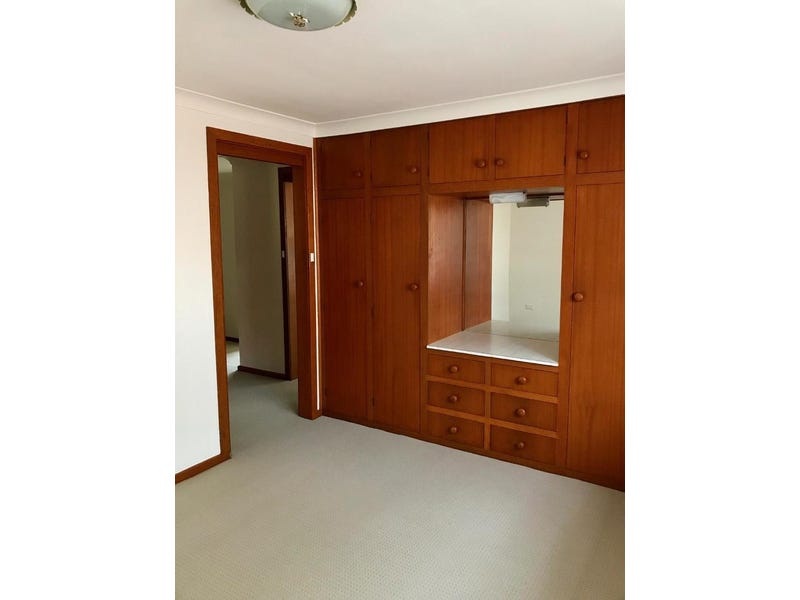 Newly renovated house with secure 8