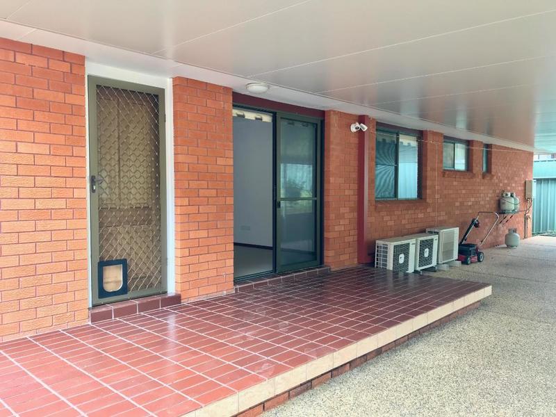Newly renovated house with secure 16