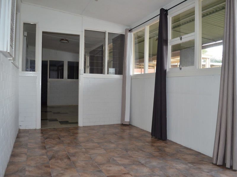House for rent in Blair 9