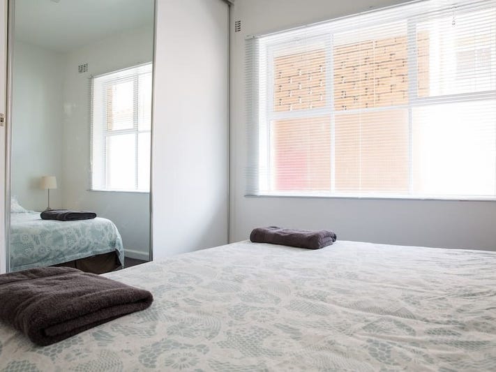 3BD APPARTMENT  1BR, FULLY 7