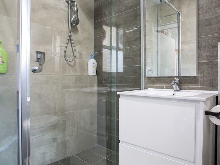 3BD APPARTMENT  1BR, FULLY 10