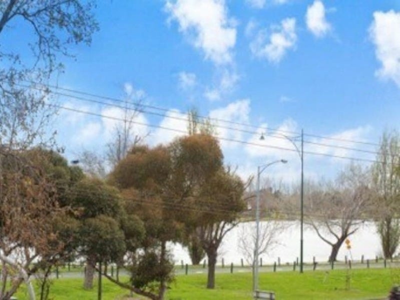 3BD APPARTMENT  1BR, FULLY 13