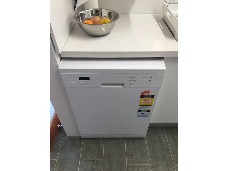 3BD APPARTMENT  1BR, FULLY 16