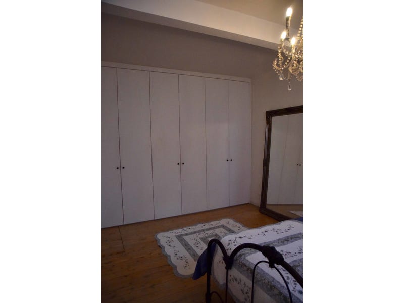 Bright spacious renovated 2 bedroom 7