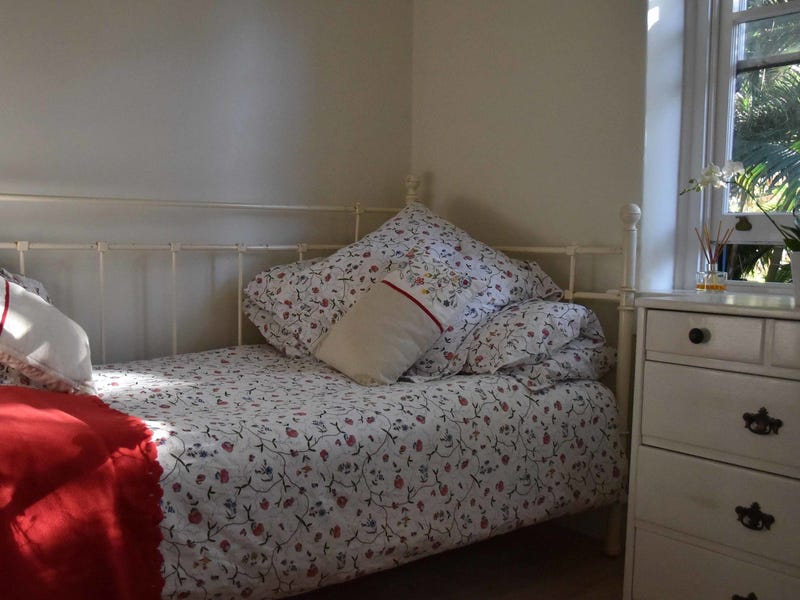 Bright spacious renovated 2 bedroom 8