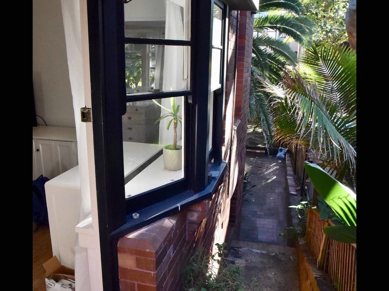Bright spacious renovated 2 bedroom 13