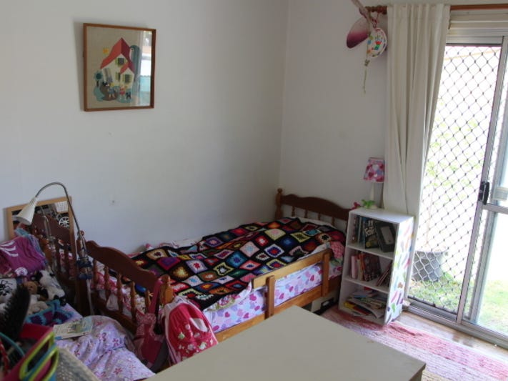 Charming Cottage 10