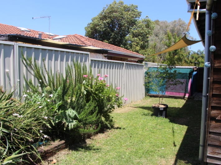 Charming Cottage 14