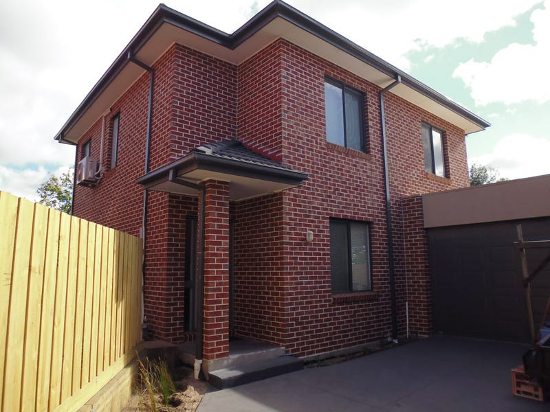 NEW TOWNHOUSE