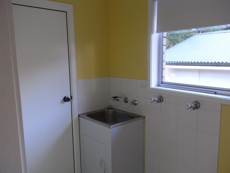 Renovated two bedroom granny flat 3
