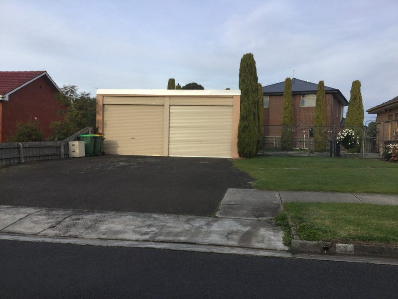 LEASED. Tradie or work from 2