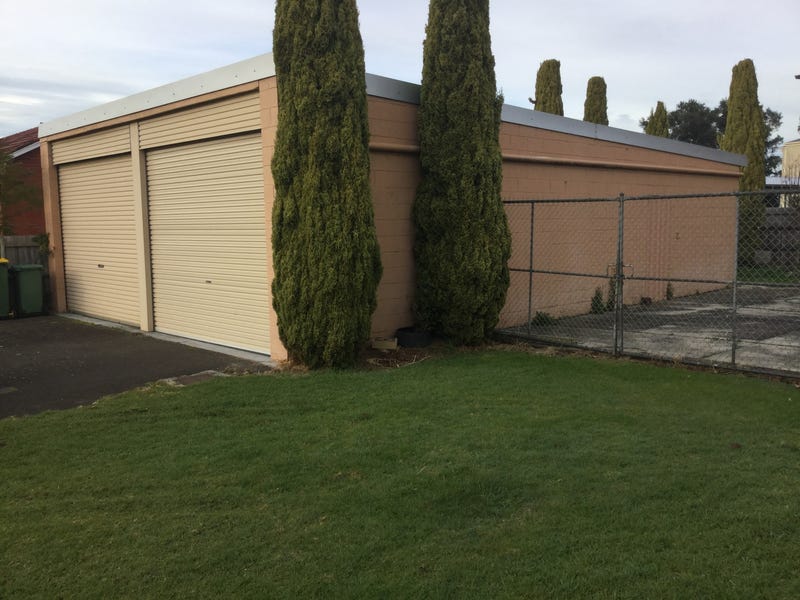 LEASED. Tradie or work from 3