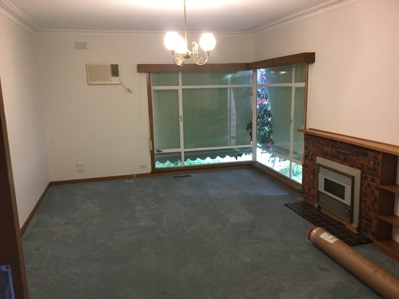 LEASED. Tradie or work from 11