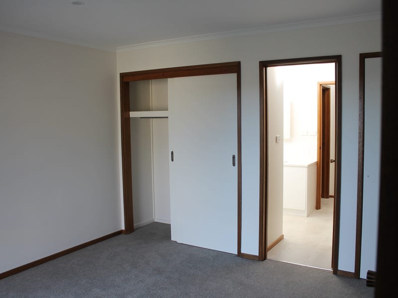 Lower Plenty 2 Bedroom Unit 8