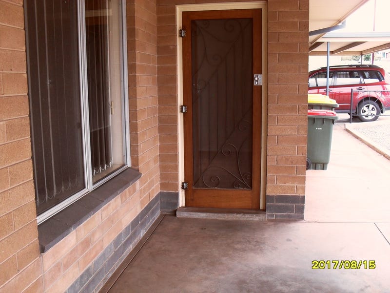 Beachside living 2 BR Unit 11