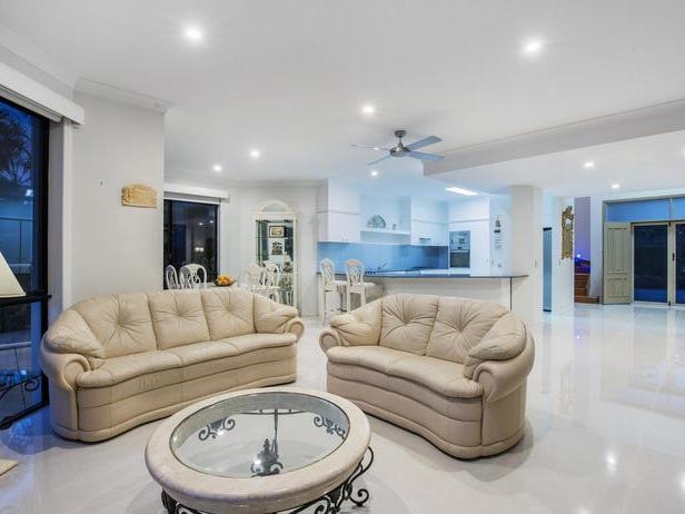 Grand home for rent in 4