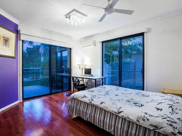 Grand home for rent in 11