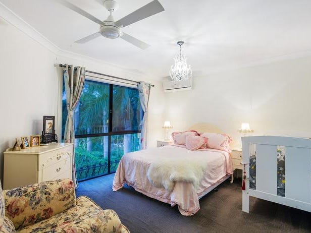 Grand home for rent in 14