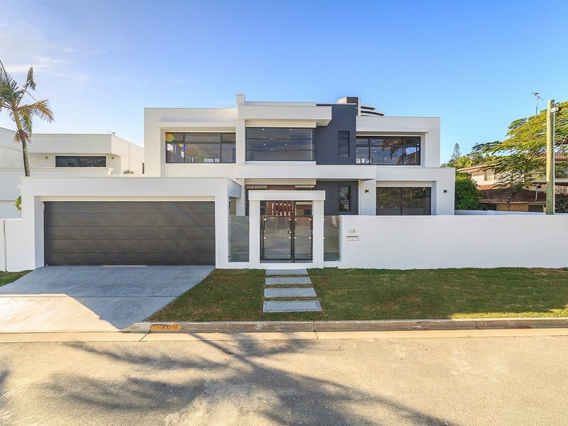 BRAND NEW 6 BEDROOM MODERN 16