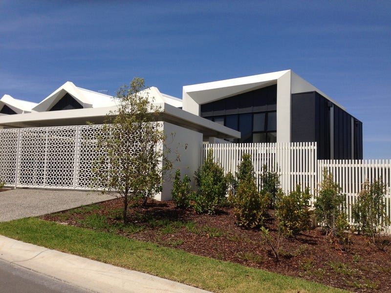 Ultra Modern 4 Bedroom Home 2