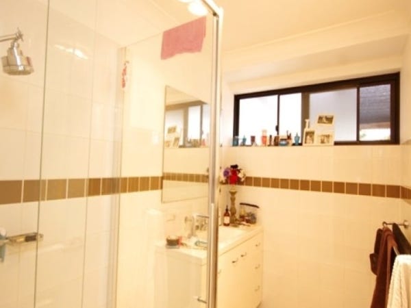 2 Warwick Place, Girrawheen 2