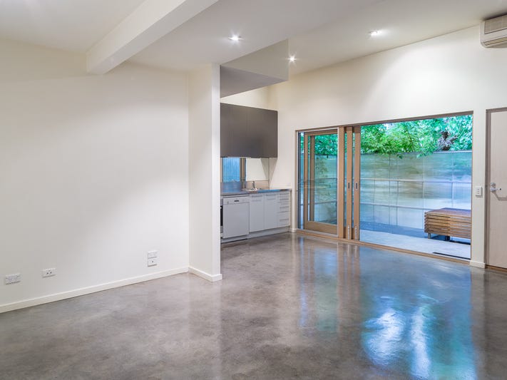 TRENDY WAREHOUSE STYLE LIVING 5