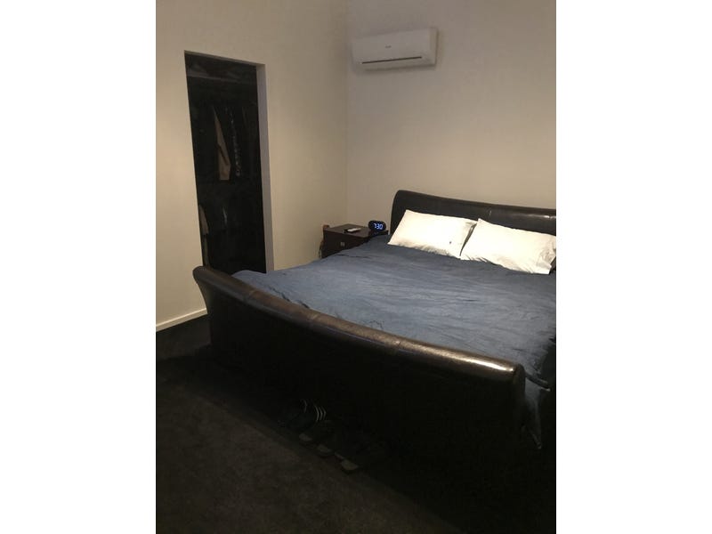 Renovated split level home 7