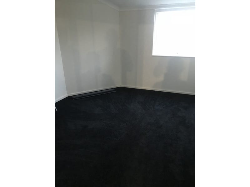 Renovated split level home 9