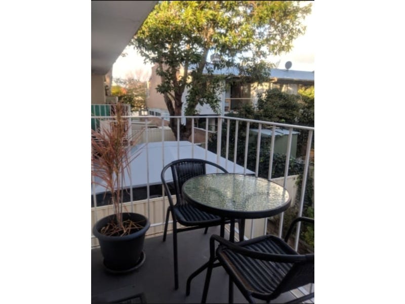 Cafe lifestyle in a renovated 3
