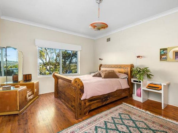 3 bedroom, ocean views, large 3