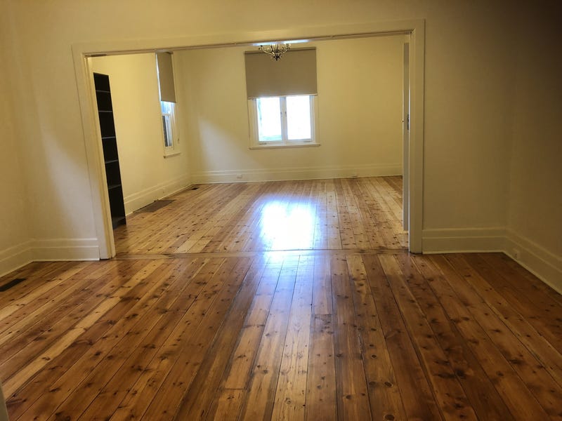 NEWLY RENOVATED HOME IN SOUGHT 3