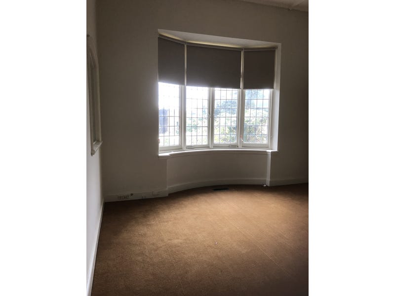 NEWLY RENOVATED HOME IN SOUGHT 5