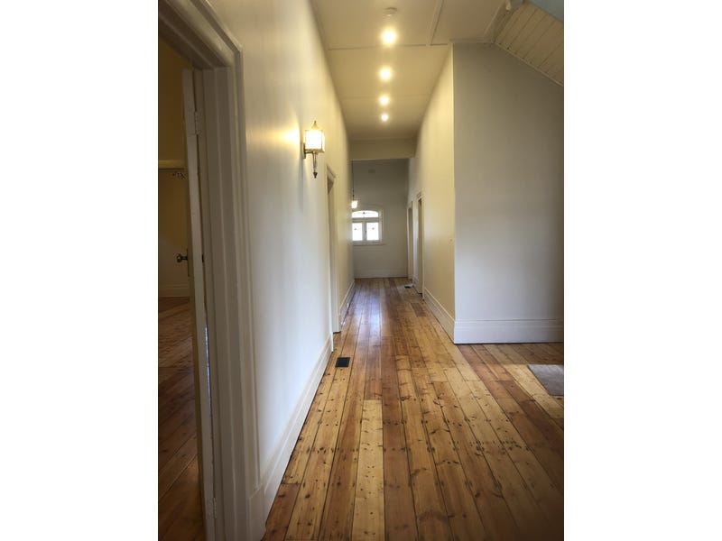 NEWLY RENOVATED HOME IN SOUGHT 7
